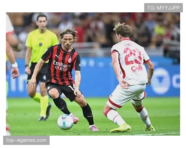 AC米兰进攻依赖莱奥个人能力，团队战术是否面临瓶颈